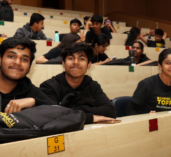 JEE Main 2026: Debate Over Offline Mode - What’s Really Happening and Why Online Is Still Better